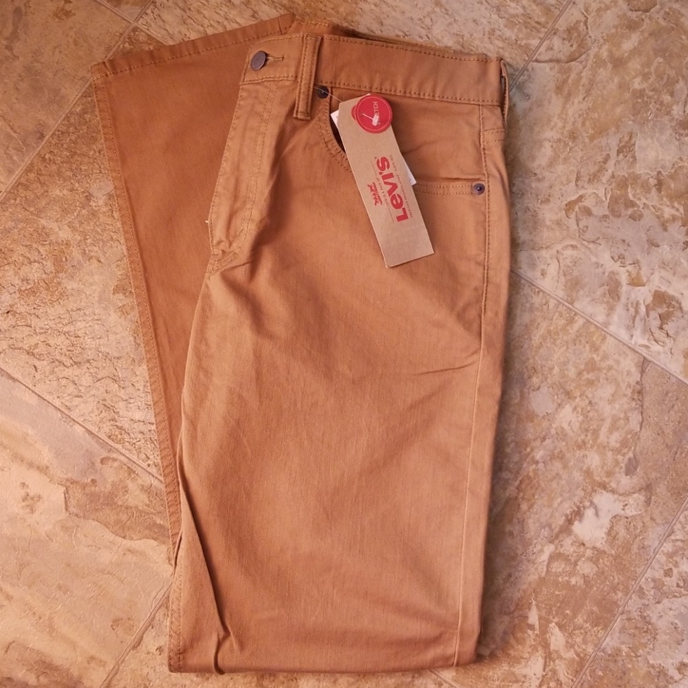 NWT Mens Levi Khaki